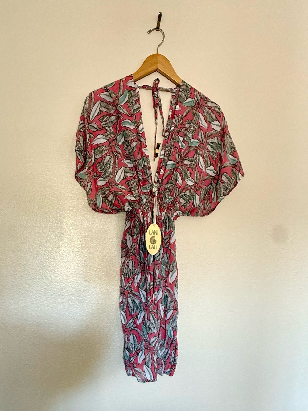 Lani Lau Coral, White and Gray Leaf-Print V-Neck Mini Dress size M/L